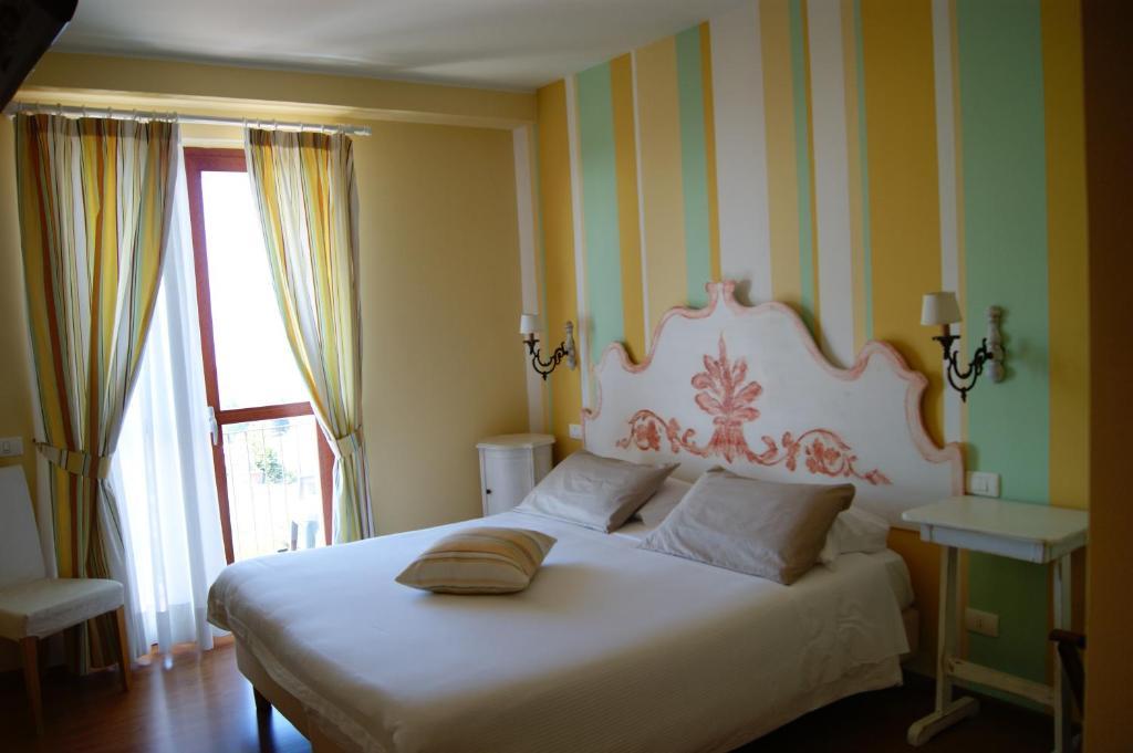 B&B Corte Frisonai Bardolino Oda fotoğraf